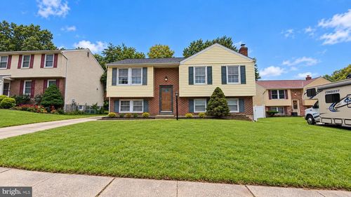 18 Woodmans Ct, ESSEX, MD, 21221-3256 | Card Image