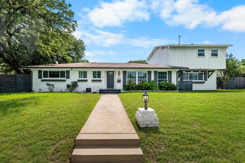 2300 Mount Carmel Dr, Waco, TX, 76710-1504 | Card Image