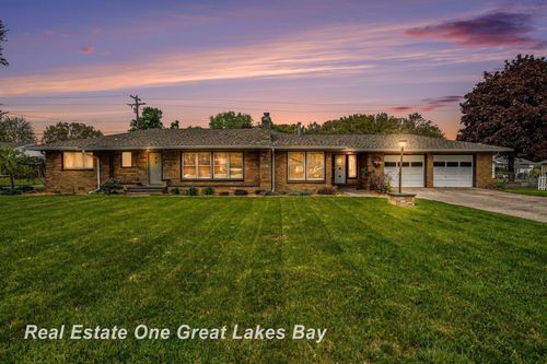 134 Sunview Dr, Saint Charles, MI, 48655-1012 | Card Image