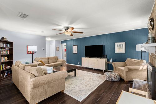 907 Cactus Dr, Round Rock, TX, 78681-6519 | Card Image