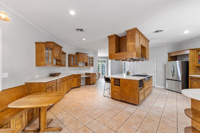 Kitchen | Image 12
