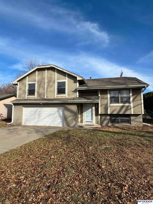 11260 Erskine St, Omaha, NE, 68164-3634 | Card Image
