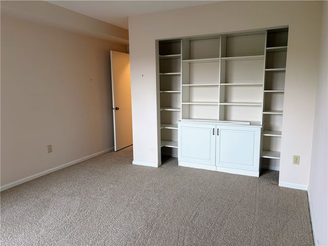 Could be an office, den, guest room | Image 20