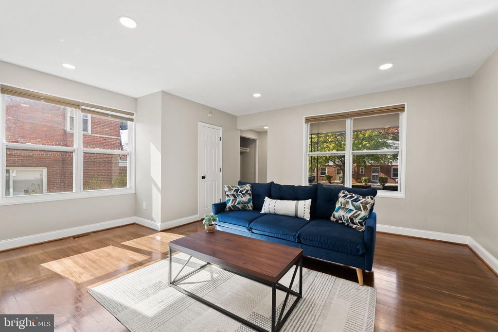 Residential in WASHINGTON 3