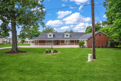 322 Buffalo Ct, Livingston, TX, 77351-7053 | Card Image