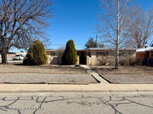 328 Heiland Road, Aztec, NM, 87410 | Card Image