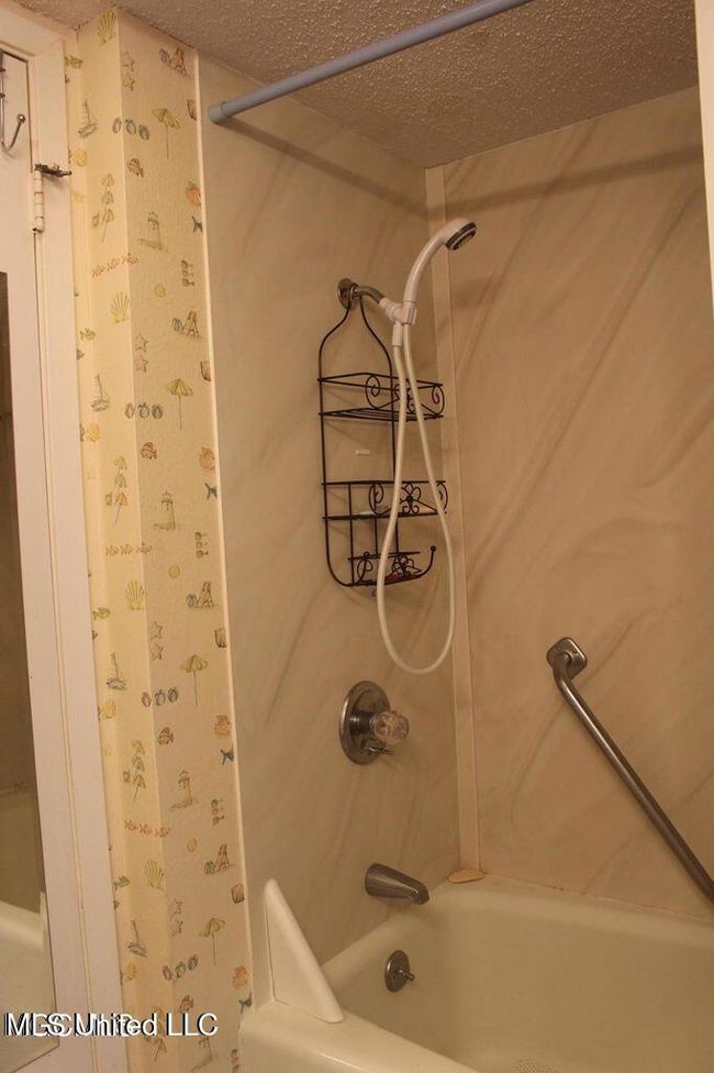156 lanai 36 | Image 22
