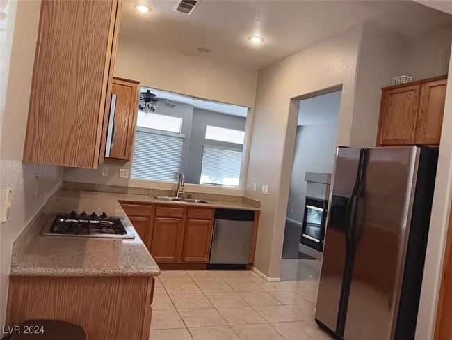 1625 Pacific Tide Pl, Townhouse with 3 bedrooms, 2 bathrooms and null parking in Las Vegas NV | Image 9