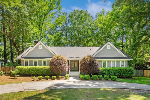 1061 Law Ln, Mount Pleasant, SC, 29464-9558 | Card Image