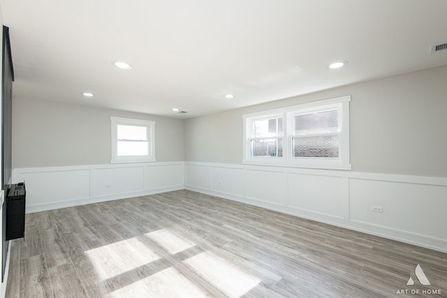 10945 S Neenah Ave, House other with 3 bedrooms, 2 bathrooms and 2 parking in Worth IL | Image 28