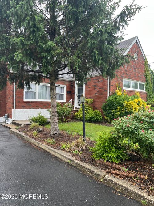308 Myrtle St, Cliffwood, NJ, 07721-1216 | Card Image