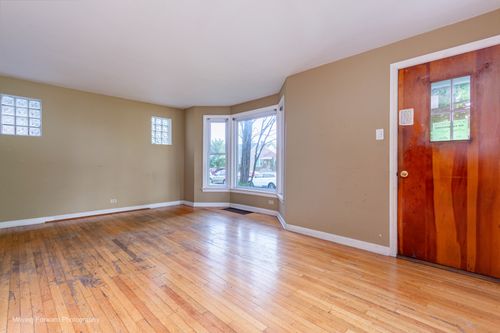 3312 S 58th Ct, Cicero, IL, 60804-3814 | Card Image