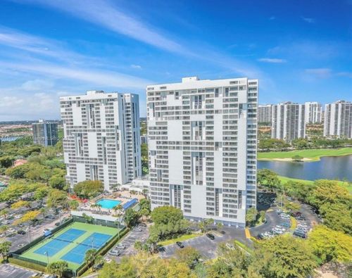 614-20225 Ne 34th Ct, Aventura, FL, 33180-3318 | Card Image