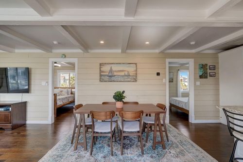 22819 Vida St, Galveston, TX, 77554-1233 | Card Image