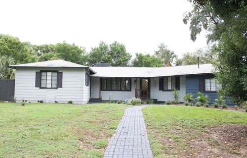 905 W 11th Ave, MOUNT DORA, FL, 32757-3701 | Card Image