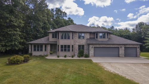 703 Sandy Pines Court, Redgranite, WI, 54970 | Card Image