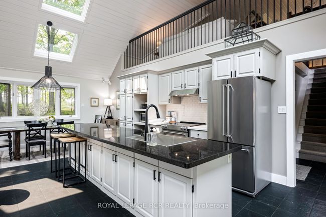427049 25 Sideroad, House other with 6 bedrooms, 4 bathrooms and 10 parking in Mono ON | Image 17