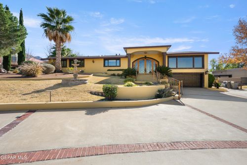 6204 Pinehurst Dr, El Paso, TX, 79912-2026 | Card Image