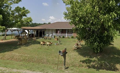 955 Bethel Church Rd, Pleasant Hill, NC, 27866-9649 | Card Image