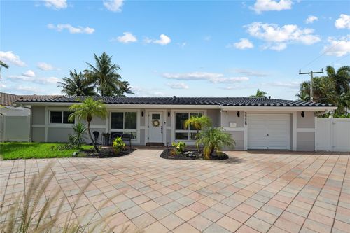 2228 Se 10th St, Pompano Beach, FL, 33062-7005 | Card Image