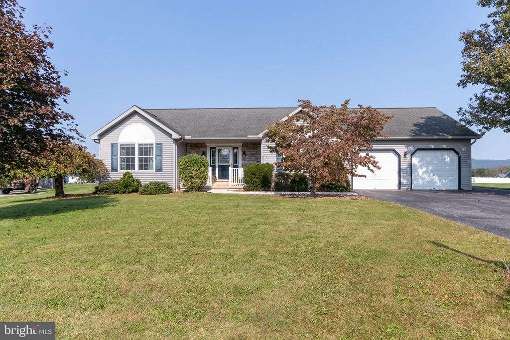 Jenjo Dr, Bellefonte, PA 16823