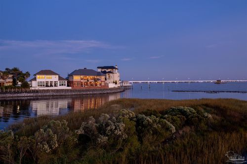 17 Wharf Ave, Pensacola, FL, 32502-6202 | Card Image