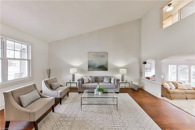 2230 All Saints Cres, House other with 4 bedrooms, 3 bathrooms and 4 parking in Oakville ON | Image 7
