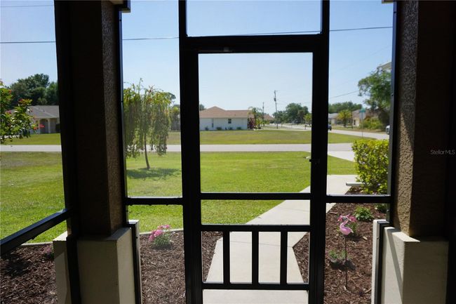 98 Valdiva St, House other with 3 bedrooms, 2 bathrooms and null parking in PUNTA GORDA FL | Image 5