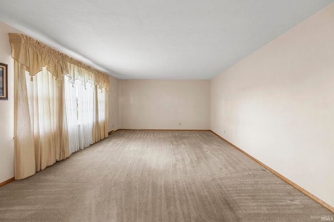 1489 W 47 Th St, House other with 3 bedrooms, 2 bathrooms and null parking in Jasper IN | Image 10