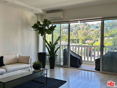 904-999 N Doheny Dr, West Hollywood, CA, 90069-3101 | Card Image