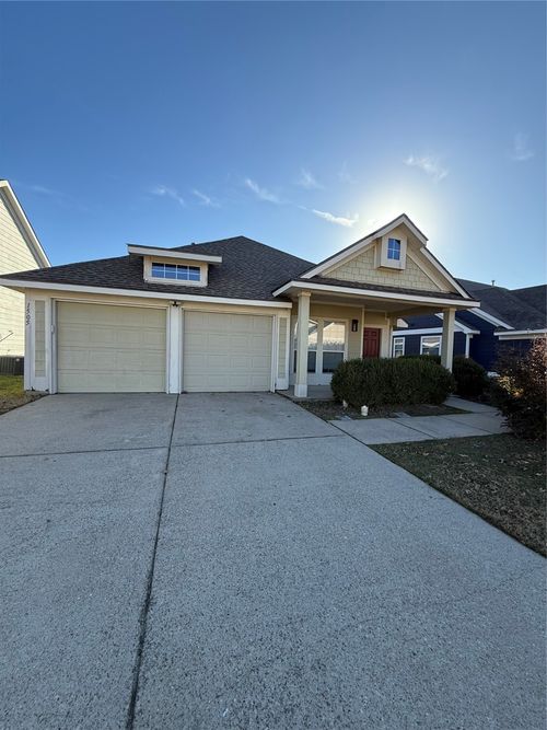 1505 Lacewing Dr, McKinney, TX, 75072-2825 | Card Image