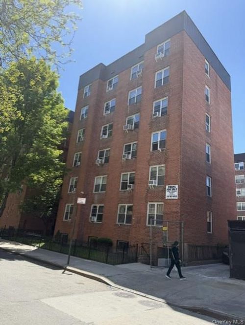 1g-33-16 82nd St, Jackson Heights, NY, 11372-1402 | Card Image
