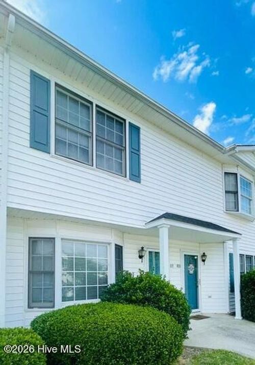 v9-3813 Sterling Pointe Dr, Winterville, NC, 28590-8999 | Card Image