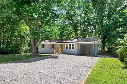 412 E 18th St, Scotland Neck, NC, 27874-1720 | Card Image