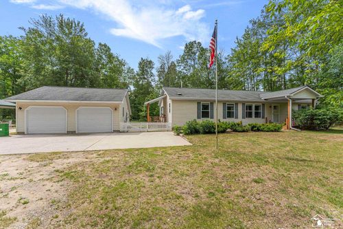 13332 Twin Lk Rd. Ne Road, Blue Lake Township, MI, 49646 | Card Image