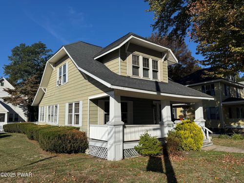 136 Willow Ave, Honesdale, PA, 18431-2166 | Card Image