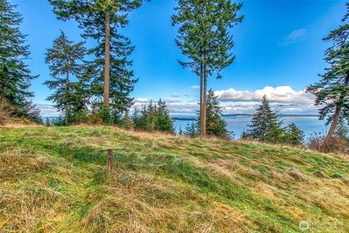 359 Orcas Rd, Eastsound, WA, 98245 | Card Image