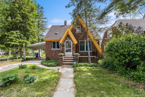 35451 John St, Wayne, MI, 48184-2351 | Card Image