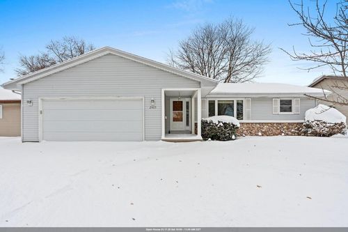 2405 N Erb Street, APPLETON, WI, 54911 | Card Image