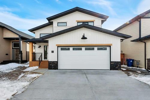 77 Maclean Close, Blackfalds, AB, T4M0H4 | Card Image