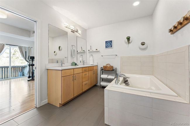 1 - 1820 Mary Ln, Condo with 3 bedrooms, 2 bathrooms and 2 parking in Boulder CO | Image 22