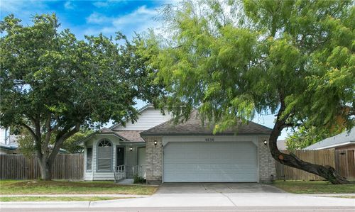 4630 Willowick Dr, Corpus Christi, TX, 78413-4332 | Card Image