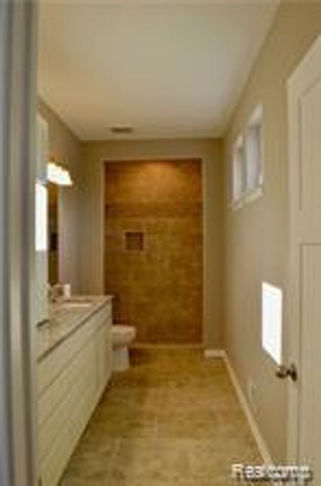 9097 Lanning Master bath.jpg | Image 13