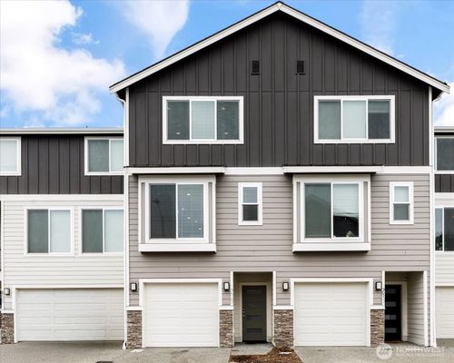 205 Sw 4th Lane, Oak Harbor, WA, 98277 | Card Image