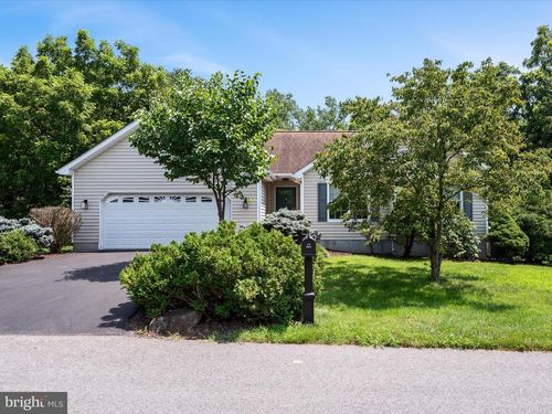 46 Flicker Ln, KEARNEYSVILLE, WV, 25430-2515 | Card Image