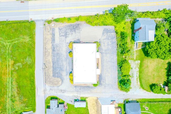 1027 W Main St, Home with 0 bedrooms, 0 bathrooms and 29 parking in Mt. Pleasant Twp - Wml PA | Image 48