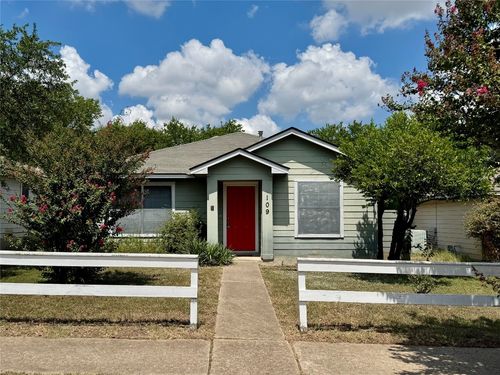 109 Segovia Way, Pflugerville, TX, 78660-7819 | Card Image