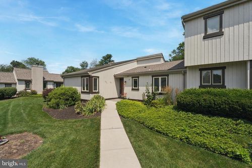 293 Devon Ln, WEST CHESTER, PA, 19380-6822 | Card Image