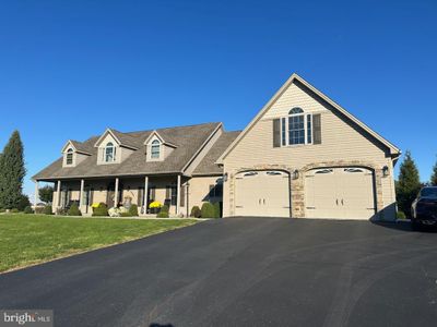 5626 Tranquil Way, House other with 4 bedrooms, 4 bathrooms and null parking in GREENCASTLE PA | Image 2