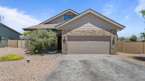 982 Newton Way, Chino Valley, AZ, 86323-6193 | Card Image